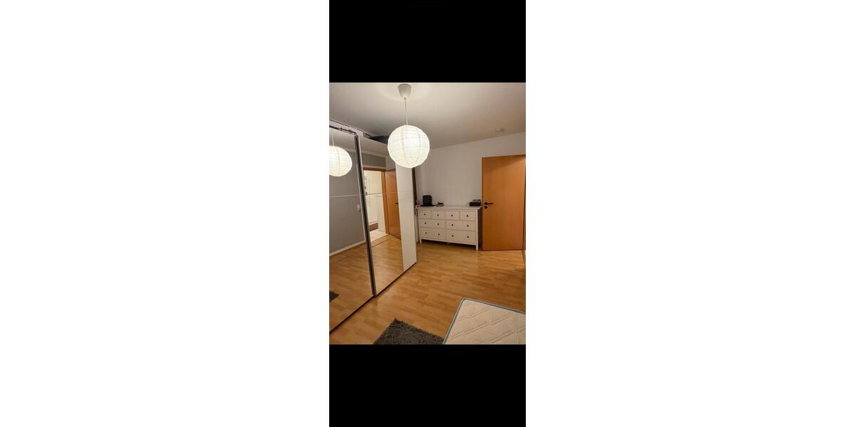Hochparterre Solingen Aufderhöhe - 2 Zimmer, 72 m&sup2;, 850&euro; | Angebot:26656165