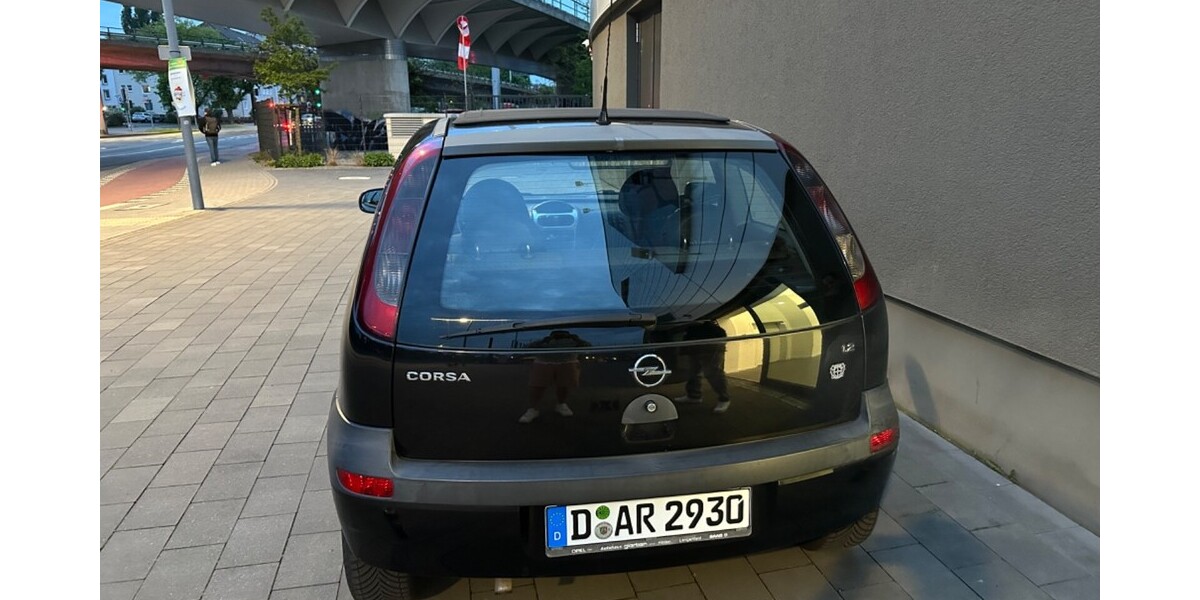 Opel Corsa C 154.000 km 1.750 € Düsseldorf 40213