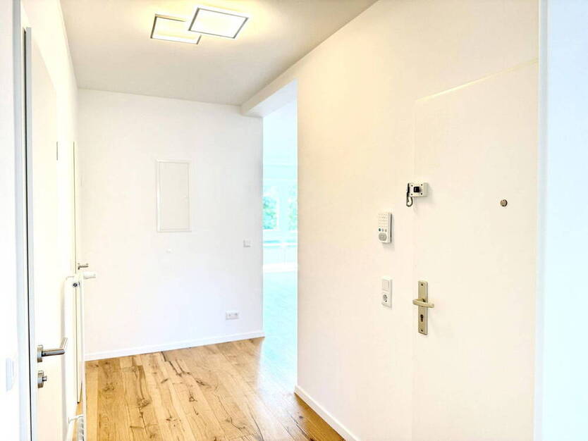 Provisionsfreier Direktverkauf: Kernsanierte 3-Zimmer-Wohnung mit TG , Düsseldorf-Golzheim
