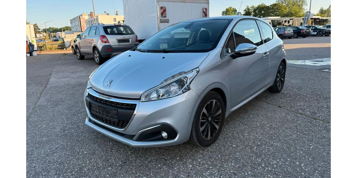 Peugeot 208 151.000 km 4.799 &euro; Köln 50767