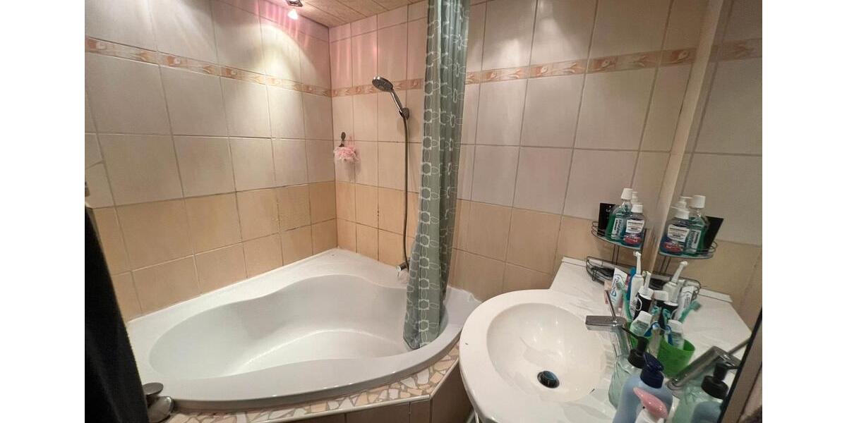 Etagenwohnung Dormagen Hackenbroich - 3 Zimmer, 73 m&sup2;, 1.000&euro; | Angebot:26020377