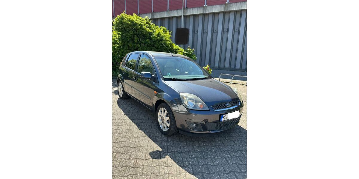 Ford Fiesta 69.000 km 4.300 &euro; Köln 50737