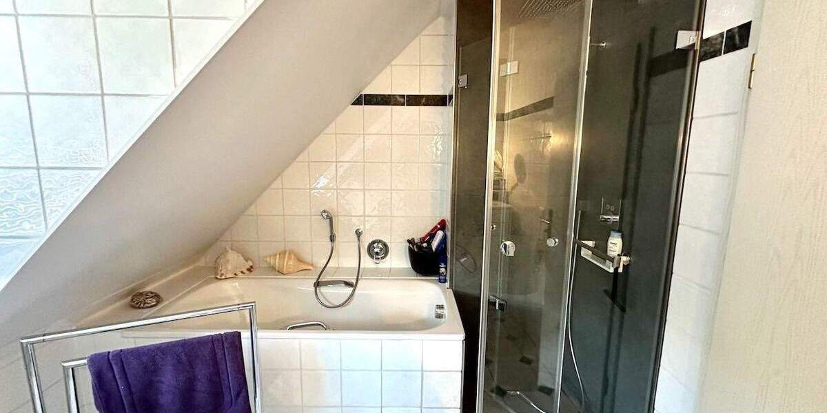 Doppelhaushälfte Neuss Rosellen - 5 Zimmer, 135 m&sup2;, 729.000&euro; | Angebot:24761002