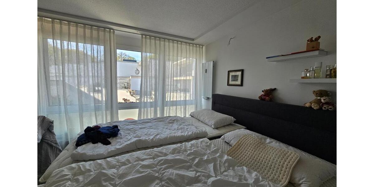 3-Zimmer-Penthouse - Haus im Haus EBK ruhig u. zentral gelegen zimmer