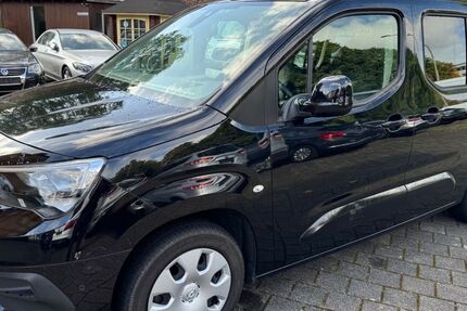 Opel Combo 135.000 km 11.999 &euro; Neuss 41462