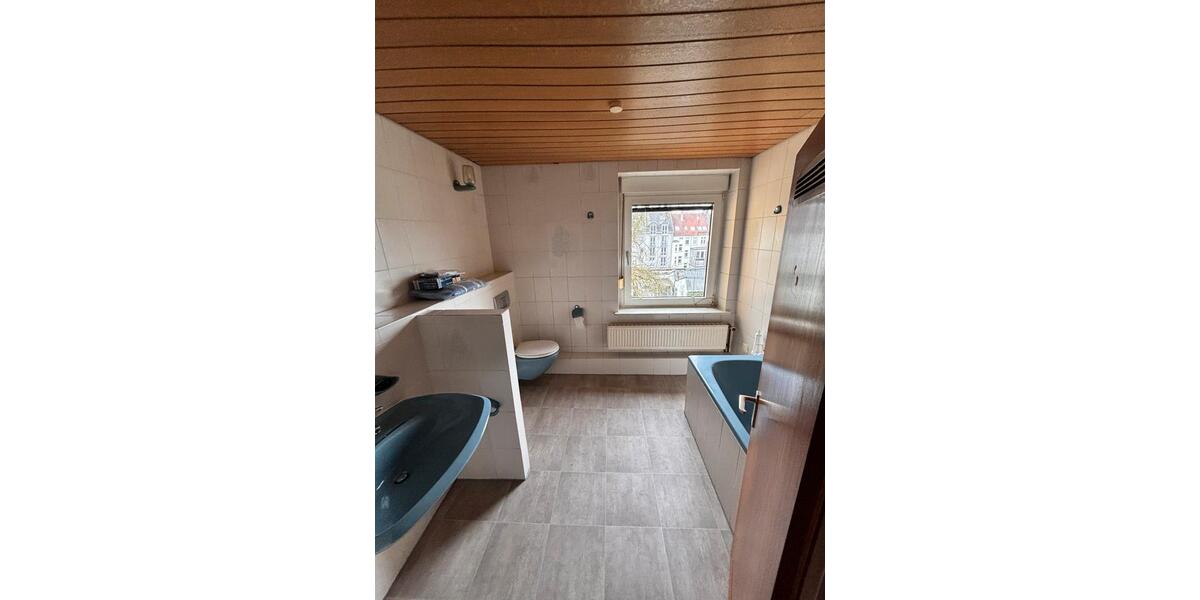 Etagenwohnung Wuppertal Gemarkung Vohwinkel - 3 Zimmer, 87 m&sup2;, 174.000&euro; | Angebot:26990912