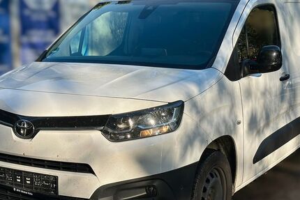 Toyota Proace City 75.000 km 13.900 &euro; Köln (Ostheim) 51107