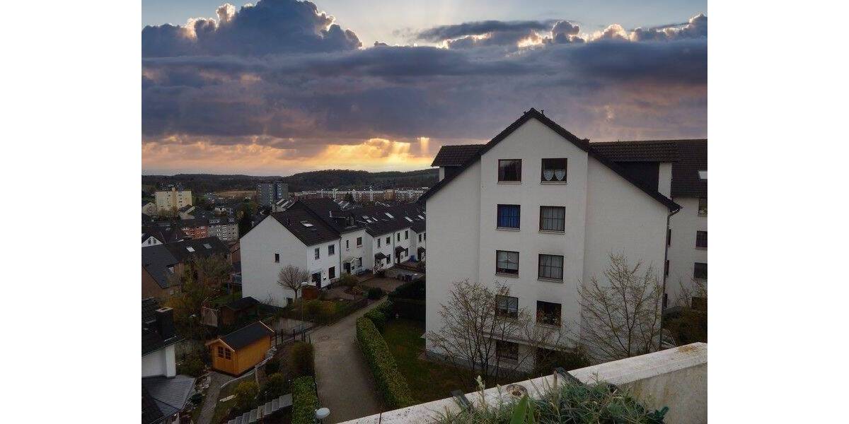Etagenwohnung Velbert Neviges - 3 Zimmer, 90 m&sup2;, 229.000&euro; | Angebot:23537028