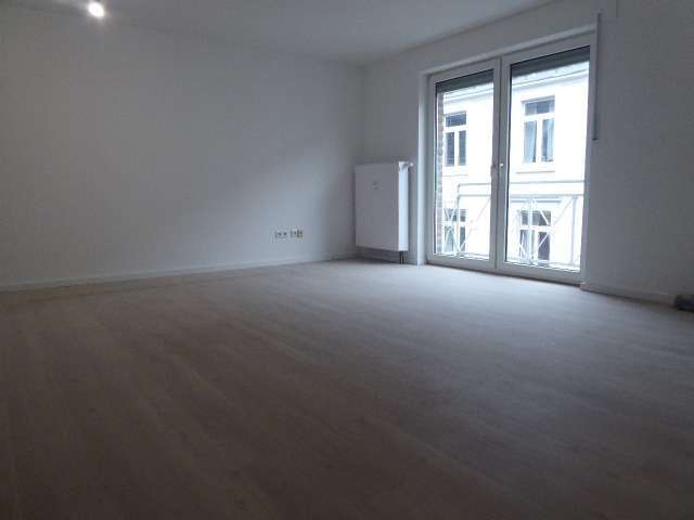 Wohnung zum Kaufen in Düsseldorf 300.000 € 62.78 m²