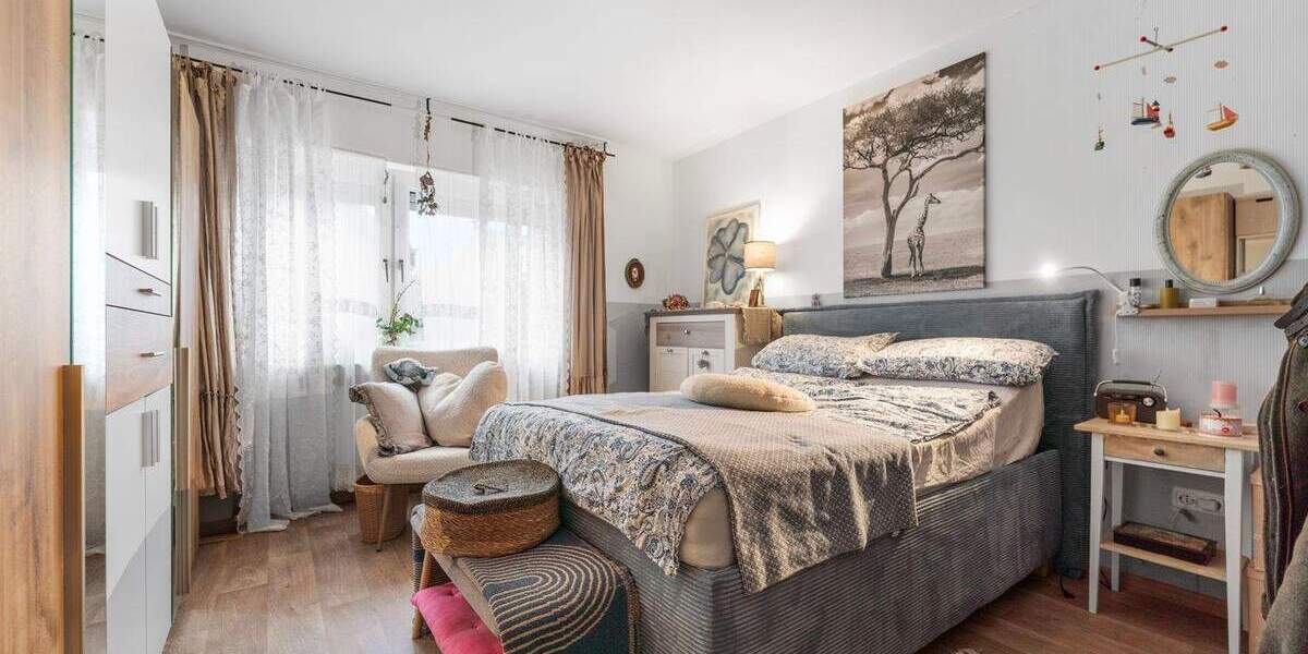 Mehrfamilienhaus, Wohnhaus Odenthal Hüttchen - 8 Zimmer, 251 m&sup2;, 399.000&euro; | Angebot:25775948