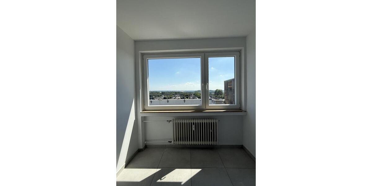 Etagenwohnung Velbert Velbert-Mitte - 2 Zimmer, 71 m&sup2;, 680&euro; | Angebot:24830277