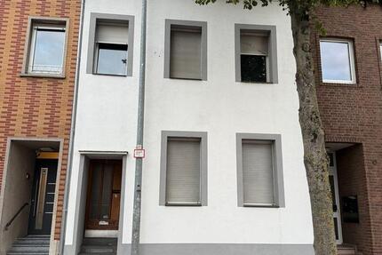 EINFAMILENHAUS IN GREVENBROICH ZU VERMIETEN