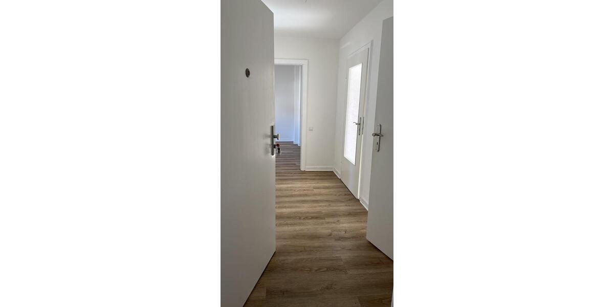 Dachgeschoßwohnung Düsseldorf Niederkassel - 3 Zimmer, 75 m&sup2;, 1.450&euro; | Angebot:27602962