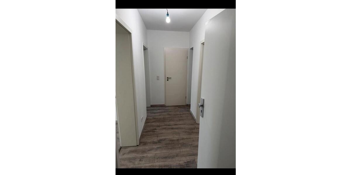 Erdgeschoßwohnung Solingen - 4 Zimmer, 88 m&sup2;, 1.364&euro; | Angebot:25654712