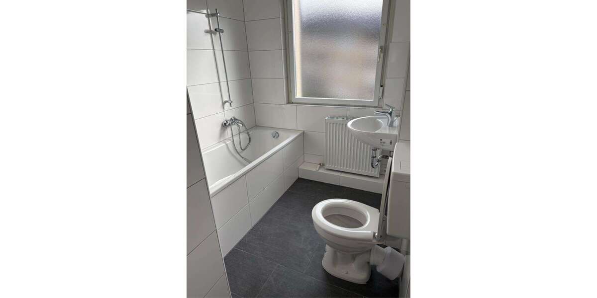 Etagenwohnung Velbert Kostenberg - 3 Zimmer, 72 m&sup2;, 609&euro; | Angebot:27684409
