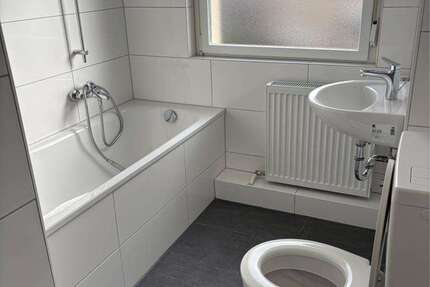 Wohnung Velbert Kostenberg - 3 Zimmer, 72 m&sup2;, 609&euro; | Angebot:27684409
