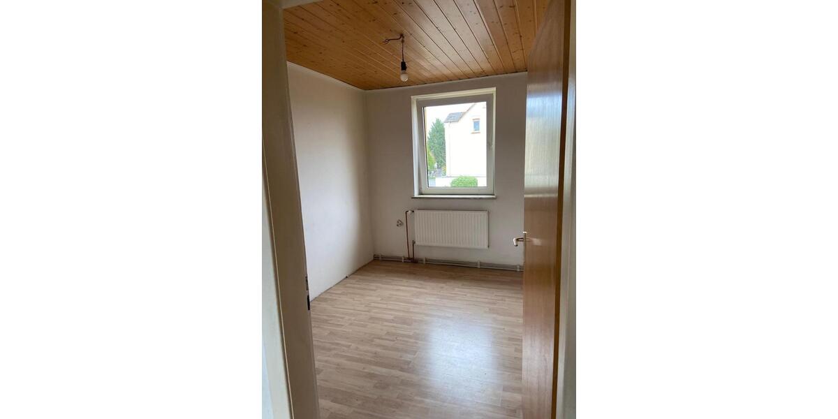 Etagenwohnung Leichlingen (Rheinland) - 2.5 Zimmer, 80 m&sup2;, 1.100&euro; | Angebot:26227628