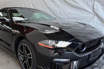 Ford Mustang 38.000 km 29.900 &euro; Düsseldorf 40589