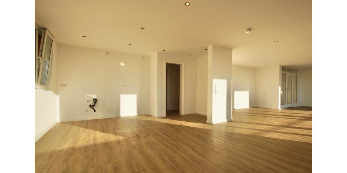 Einfamilienhaus Köln Mülheim - 3 Zimmer, 142 m&sup2;, 2.650&euro; | Angebot:24570740