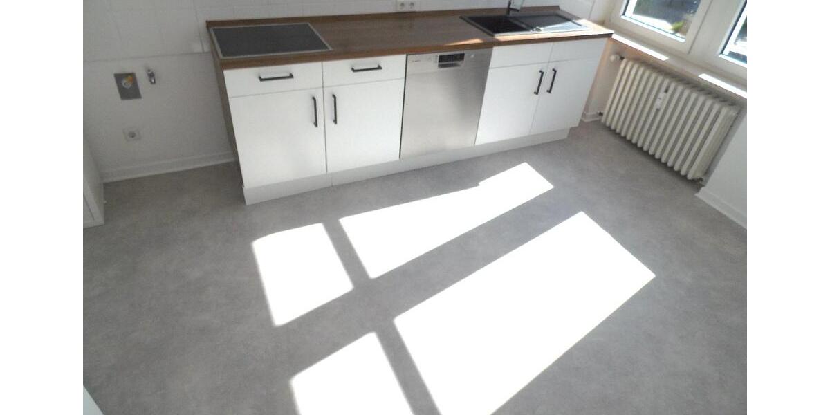 Etagenwohnung Düsseldorf Niederkassel - 3 Zimmer, 97 m&sup2;, 1.750&euro; | Angebot:26431147