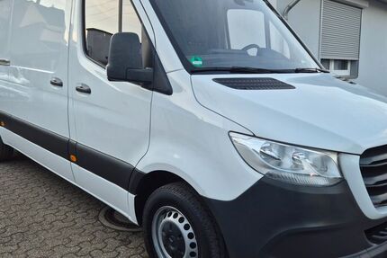 Mercedes-Benz Sprinter 85.000 km 26.750 &euro; Düsseldorf 40591