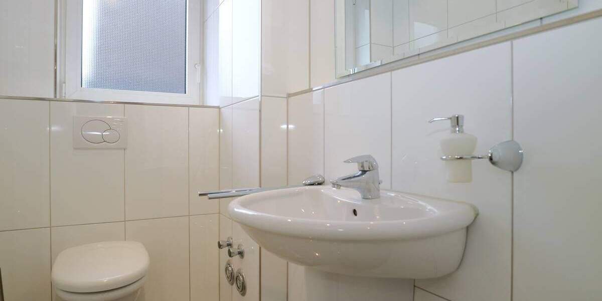 Etagenwohnung Dormagen Hackenbroich - 3 Zimmer, 123 m&sup2;, 1.285&euro; | Angebot:25689679