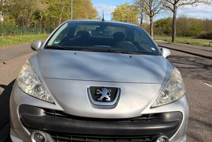 Peugeot 207 135.000 km 1.490 &euro; Köln 51145