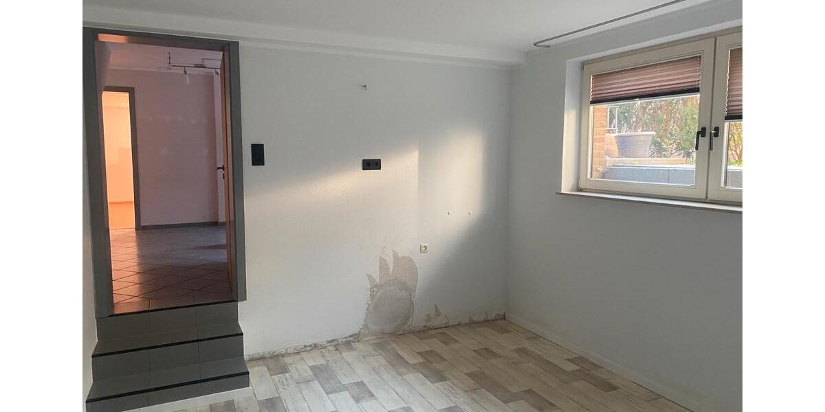 Etagenwohnung Odenthal - 3 Zimmer, 80 m&sup2;, 1.000&euro; | Angebot:25892871
