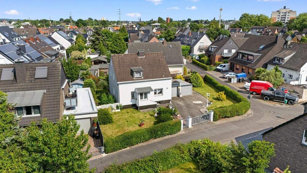 Mehrfamilienhaus, Wohnhaus Düsseldorf Oberbilk - 5 Zimmer, 123 m&sup2;, 590.000&euro; | Angebot:24748904