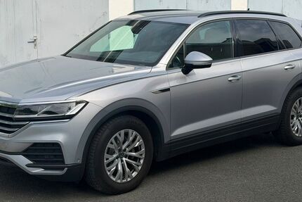 VW Touareg 99.450 km 30.800 &euro; Düsseldorf 40468