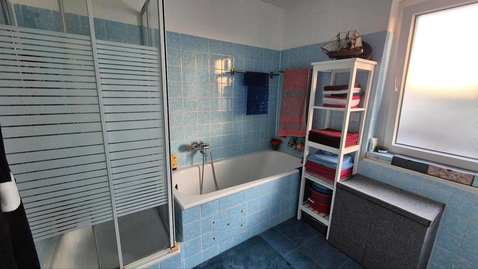 Dachgeschoßwohnung Leverkusen Schlebusch - 4 Zimmer, 130 m&sup2;, 469.000&euro; | Angebot:24365326