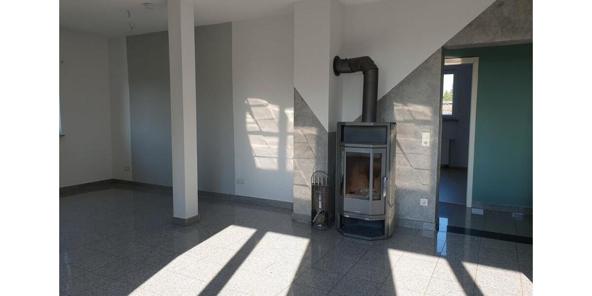 Dachgeschoßwohnung Langenfeld (Rheinland) - 3 Zimmer, 85 m&sup2;, 289.000&euro; | Angebot:27297517