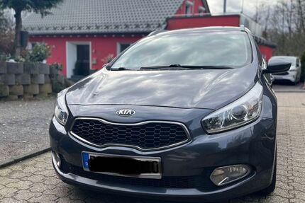 Kia Carens 232.000 km 5.300 &euro; Radevormwald 42477