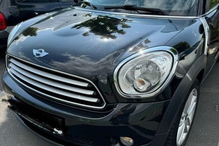 Mini Countryman D (Cooper) 171.500 km 9.000 &euro; Köln 50827