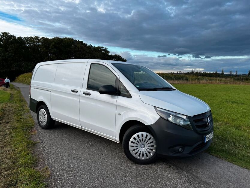 Mercedes-Benz Vito 220.000 km 14.200 € Halver 58553