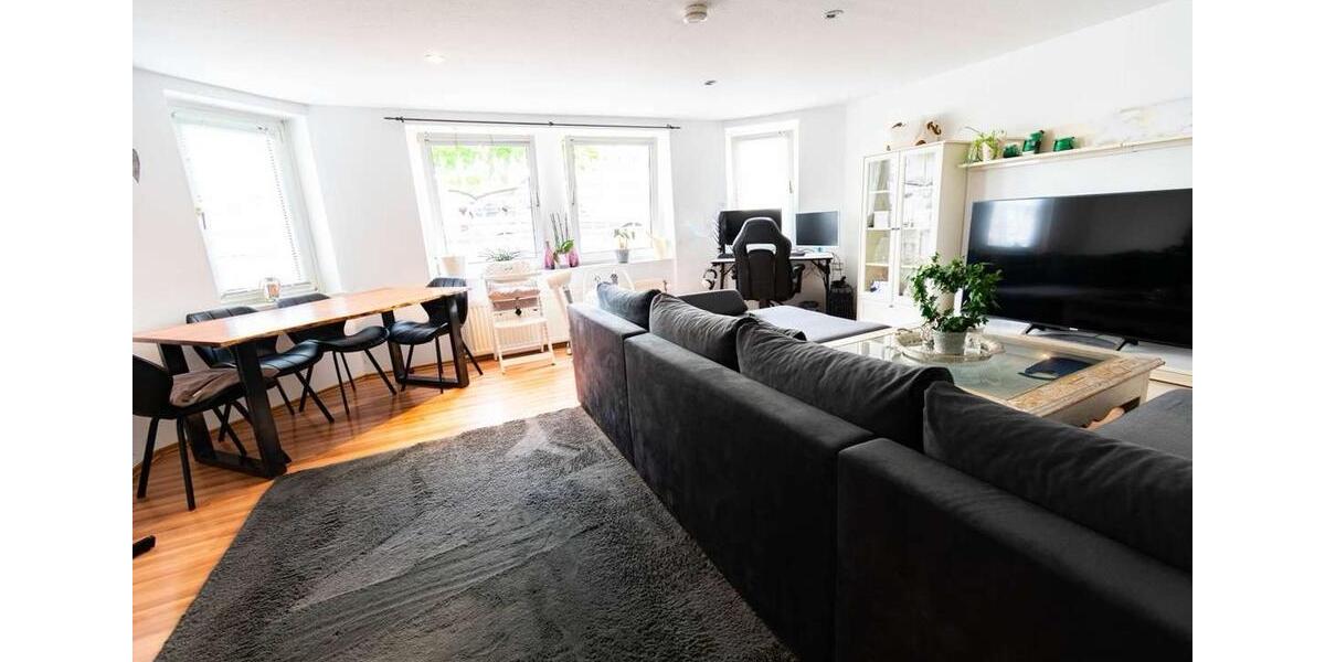 Etagenwohnung Solingen Aufderhöhe - 2 Zimmer, 79 m&sup2;, 900&euro; | Angebot:24896153