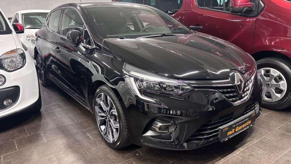 Renault Clio 42.500 km 15.990 &euro; Köln 50859