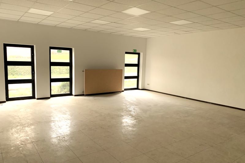 Vielseitige und flexible Büro-Praxisräume in Wülfrath zimmer