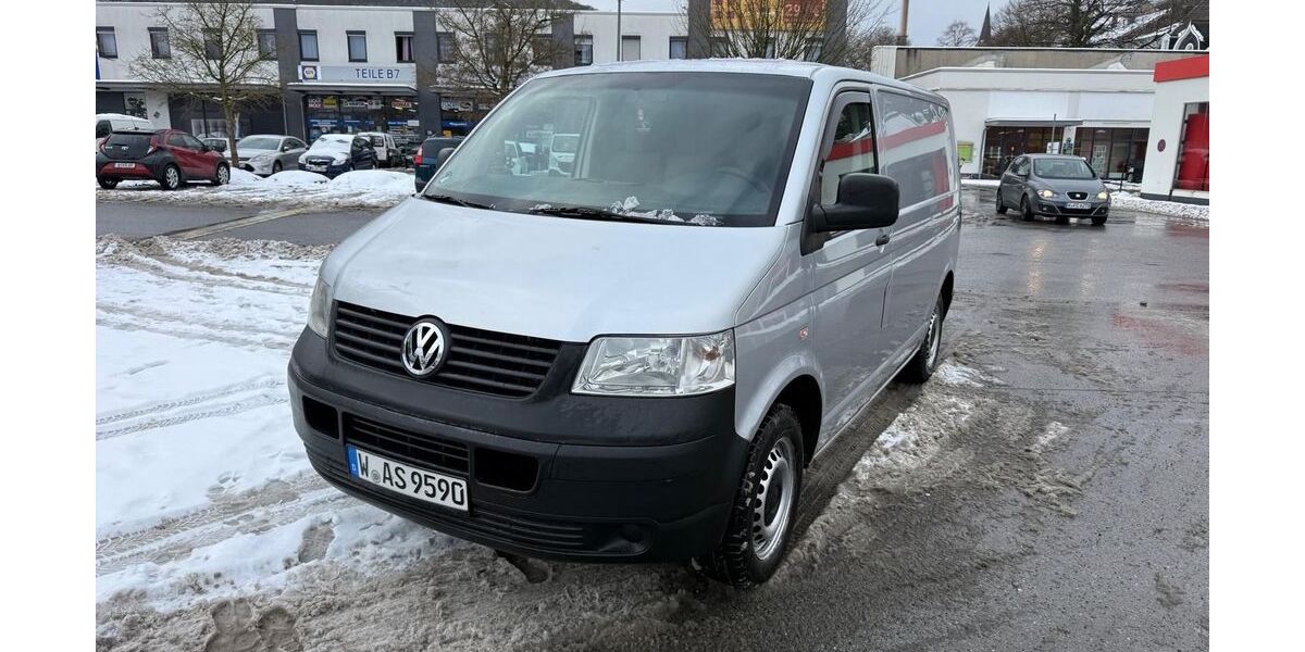 VW T7 Transporter 217.000 km 7.500 &euro; Wuppertal 42327