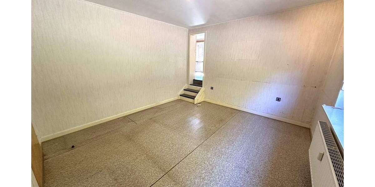 Einfamilienhaus Halver Carthausen - 6 Zimmer, 122 m&sup2;, 179.000&euro; | Angebot:23825052