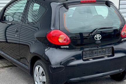 Toyota Aygo (X) 82.247 km 3.990 &euro; Solingen 42719