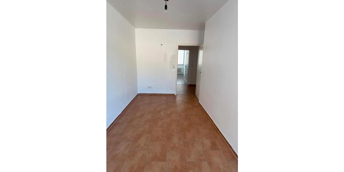 Etagenwohnung Wuppertal Arrenberg - 1 Zimmer, 90 m&sup2;, 1.130&euro; | Angebot:24302250