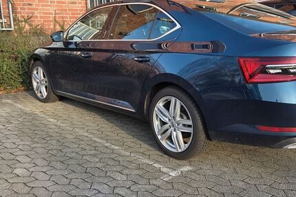 Skoda Superb 127.058 km 22.500 &euro; Ratingen 40882