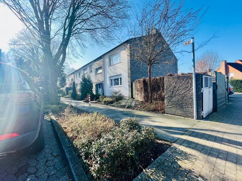 Möblierte 2-Zimmer-Wohnung mit Sonnenbalkon & Einbauküche (57 m²)