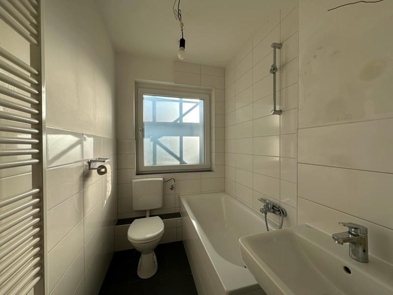 Geräumige 3-Zi.-Erdgeschosswohnung mit Balkon! zimmer