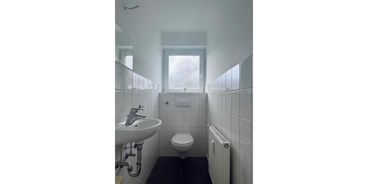 Erdgeschoßwohnung Remscheid Lüttringhausen - 4 Zimmer, 83 m&sup2;, 536&euro; | Angebot:24812337