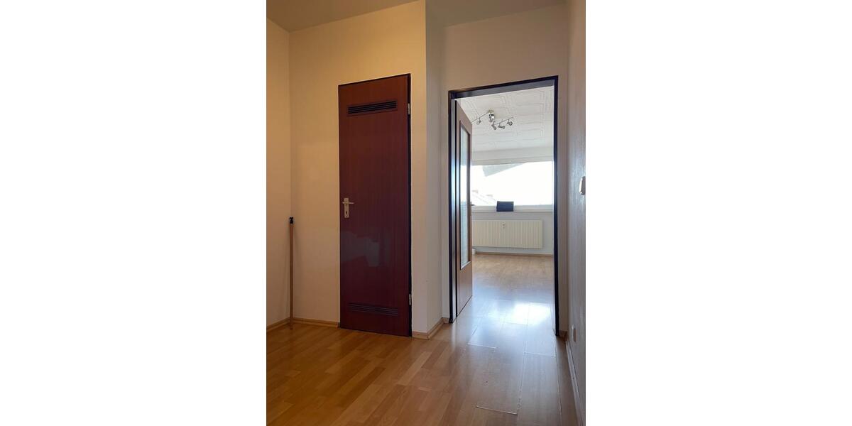 Dachgeschoßwohnung Köln Kalk - 1 Zimmer, 45 m&sup2;, 775&euro; | Angebot:24446259