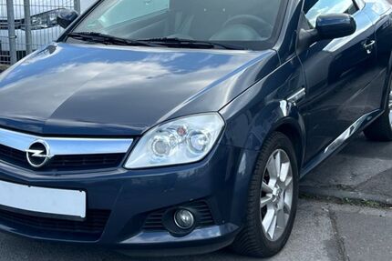 Opel Tigra 92.000 km 2.700 &euro; Hilden 40721