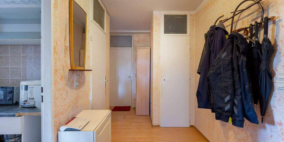 Etagenwohnung Leverkusen Lützenkirchen - 3 Zimmer, 76 m&sup2;, 130.000&euro; | Angebot:25687049