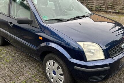 Ford Fusion 181.000 km 1.400 &euro; Köln 51069